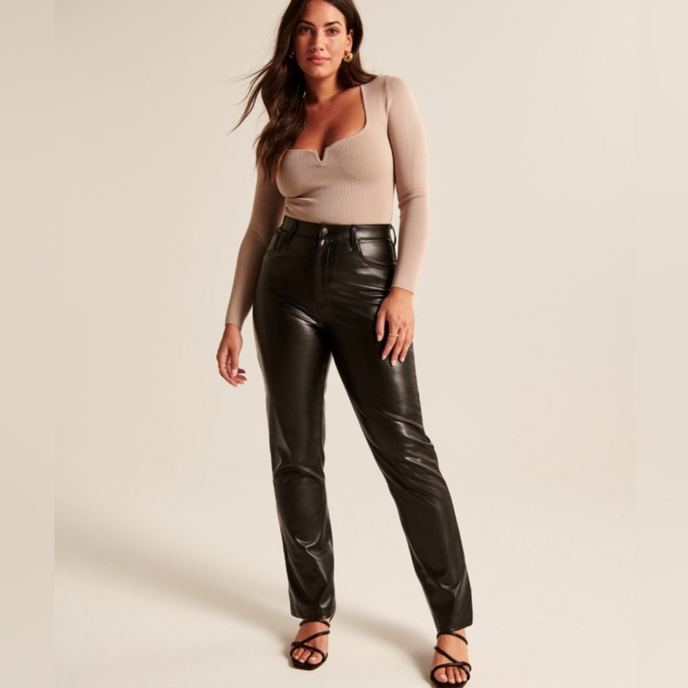 Abercrombie and fitch  curve love leather pants size 28
